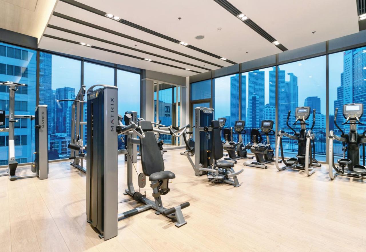 Oakwood Suites Bangkok Kültér fotó The gym at the 101 Tower